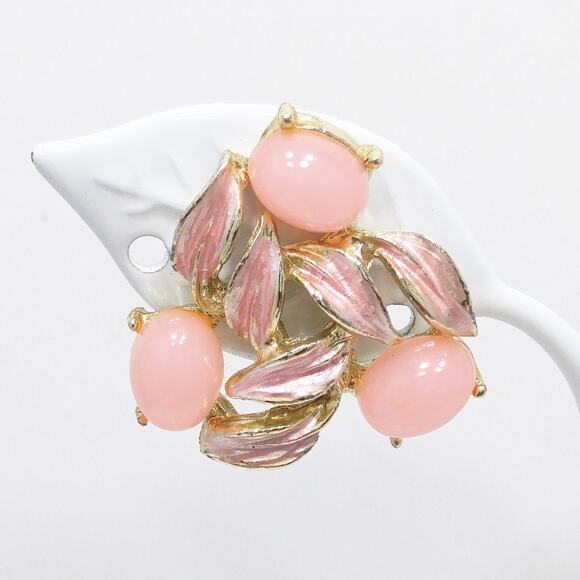 Judy Lee Pink Lucite Enamel Clip Earrings Gold Tone 1950s Vintage Jewelry - Picture 3 of 10